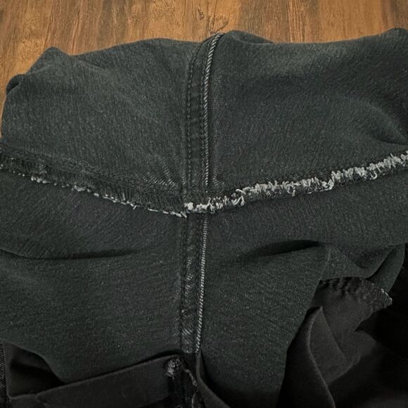 EVERLANE The High Rise Skinny Jeans Button-Fly in Washed Black - Picture 9 of 14